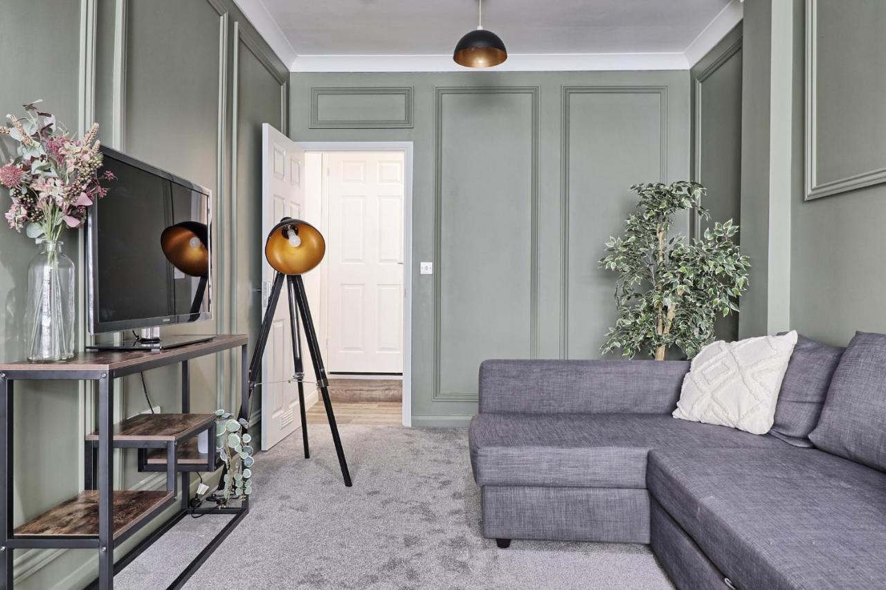 Stylish & Modern Apartment - Southend Stays Exterior photo