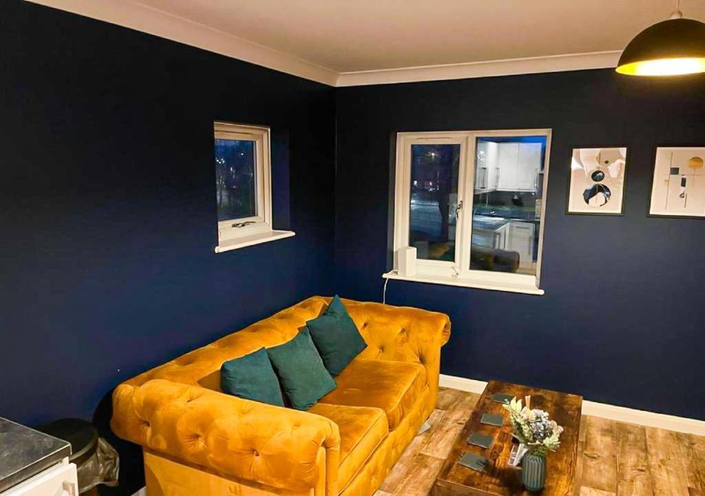 Stylish & Modern Apartment - Southend Stays Exterior photo